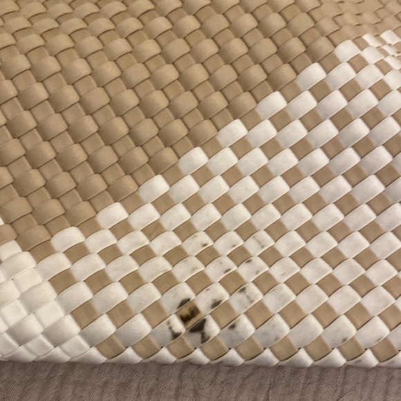 NAGHEDI Elegant Woven Tote Bag - Cream and Tan - Picture 10 of 13